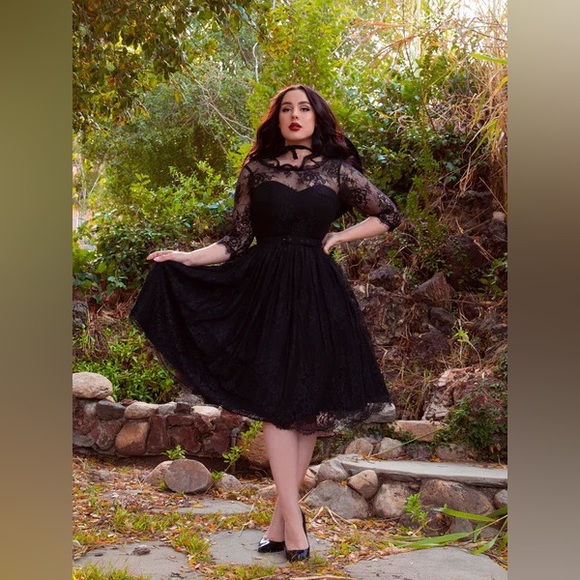 BNWT La Femme En Noir Mourning Dress SZ S - Picture 4 of 4